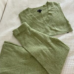 PrettyLittleThing Two Piece Set